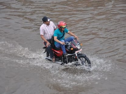 heavy rain and waterlogging in jammu