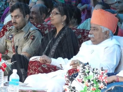 row over inaugural stone between mla and minister