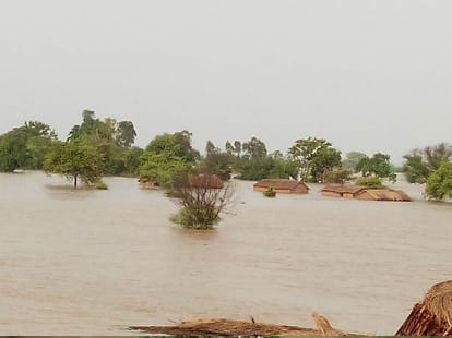 flood in bihar up