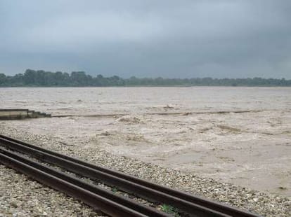 flood in bihar up