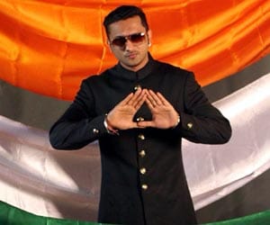 PM Narendra Modi SMS on Yo Yo Honey Singh cellphone