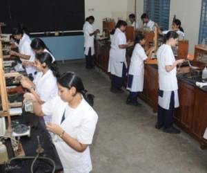 IGNOU's physics and chemistry practical will be held at dharamsala and bilaspur.