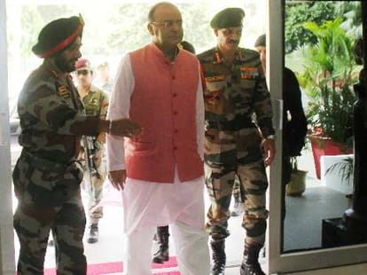 Boundaries with Pakistan cannot be redrawn: Arun Jaitley in J&K
