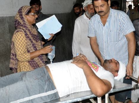 fight between two groups, three injured