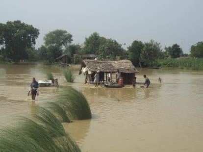 eighty three people died cause of flood