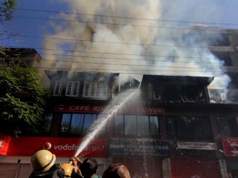 huge fire in srinagar lal chowk 