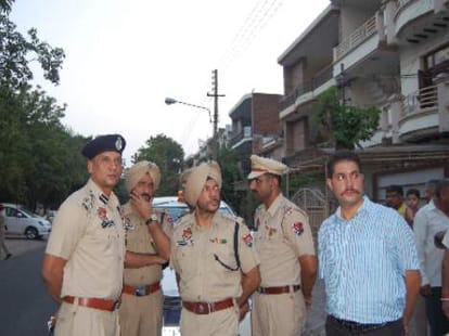 Robbery of Patients in PGI Trauma Centre by PGI Employee