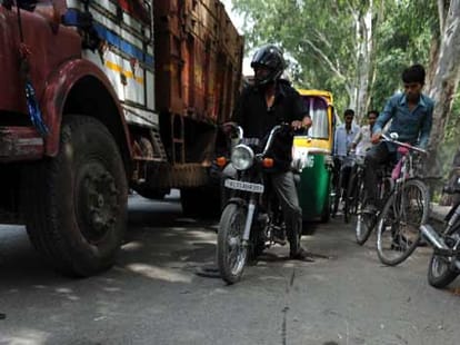 Gangster who killed cop gunned down in encounter