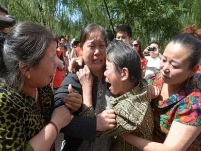 mother daughter reunion in china