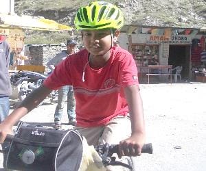 ravendram of bangalore will cross manali leh pass