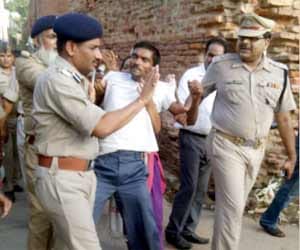 Ghaziabad: Communal violence after manipulating teenager.