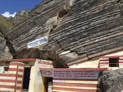 ganesh cave in mana village