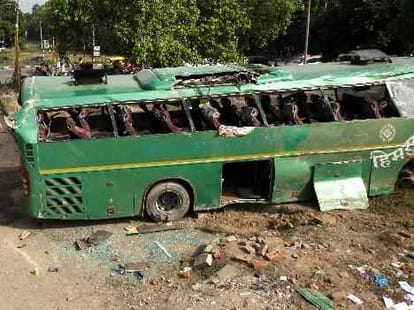 volvo bus accident at chandigarh, 5 died
