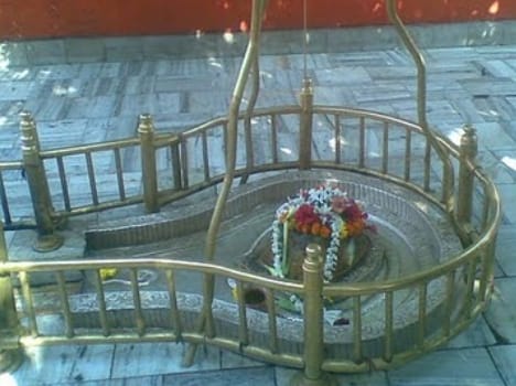 aap sambhu temple in jammu