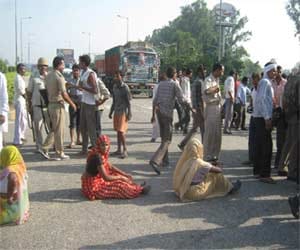 ruckus create after death of sugar mill staff in up