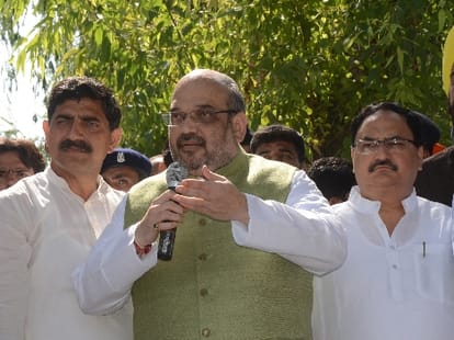 congress leaders against sharda rathore.