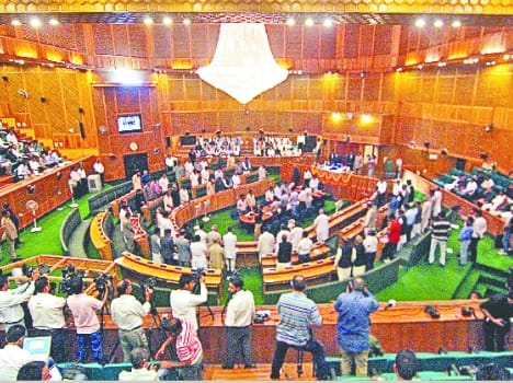 Uproar in jammu assembly 