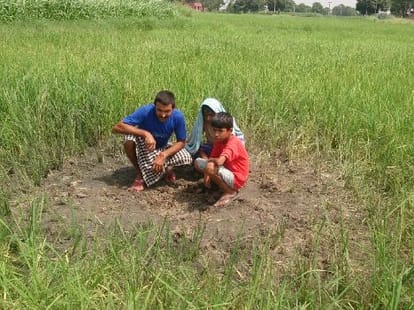 border villagers facing problem due to pak firing on loc and ib