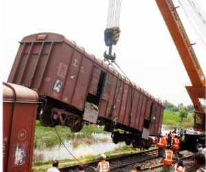 train accident_gorakhpur