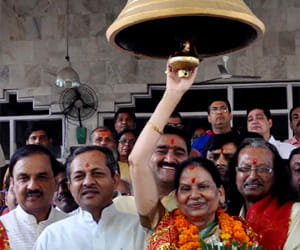dispute in bjp, rss takes the responsibility