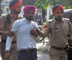 drunken PUSU leader rampageousness with police 
