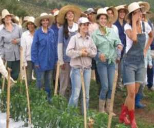 town where only female live