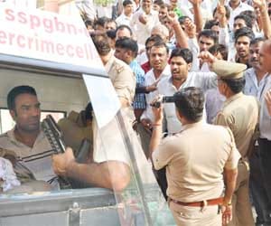 Seeking to hang for AAP worker Chandramohan.