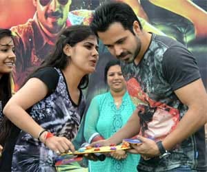 'hamari aduri kahani' got u certificate