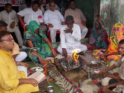 These leaders give hike to religion conversion issue.