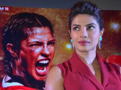 Priyanka chopra in lucknow to promote Mary Kom