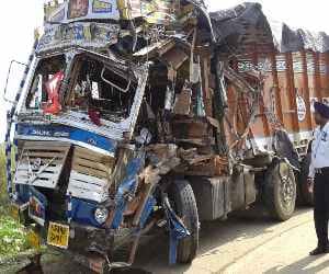 road accident in mohali, 3 serious injured