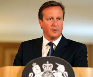 islamic state may attack on uk says pm cameron
