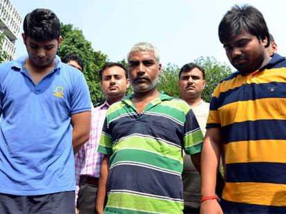 DU admission scam: they charge 5-10 lakh for admissions.