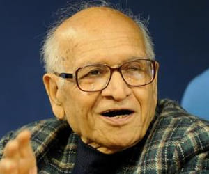 Writer, historian bipin chandra passed away.