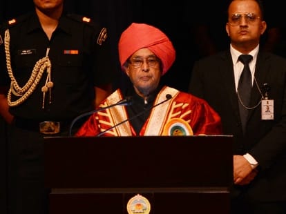 president pranab mukherjee in jammu university 14th convocation