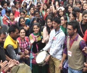 sfi protest at hp secretariat.