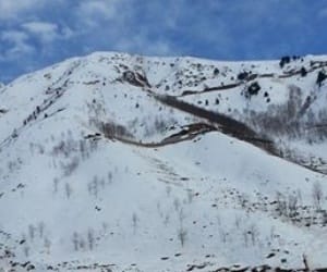 snowfall in pir panjal huge fall in temprature