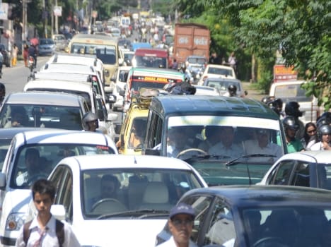 traffic jam in dehradun