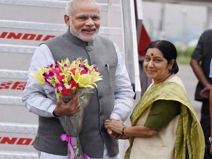 bjp leaders lost their glory against modi