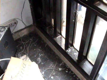 attack on bjp mla in delhi