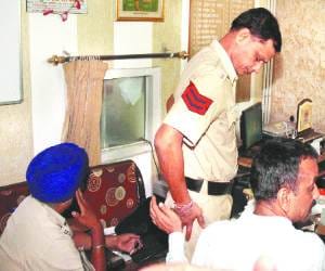 3 Police Man Arrested Taking Bribe of 10 Thousand
