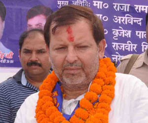 bsp leader attacks on bjp and narendra modi.