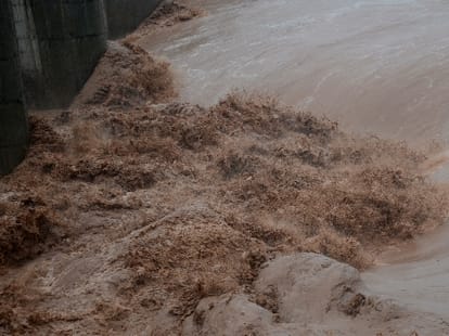 200 ration depots under flood threat across kashmir