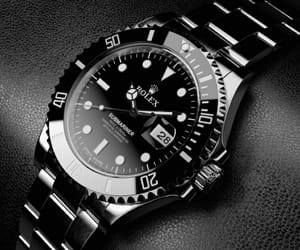 rolex watches cost 8 crore got theft from connaught place.