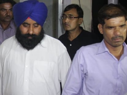Bribe Taker Policemans of Chandigarh Alleged CBI