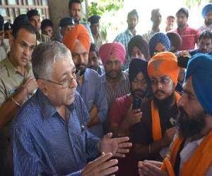 Commotion on coarseness of Guru Granth Sahib in PU