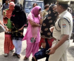 sex racket in guest house in kaliyar.