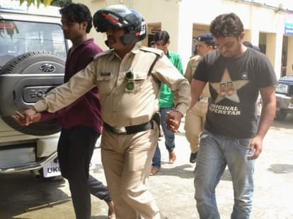 sex racket in guest house in kaliyar.