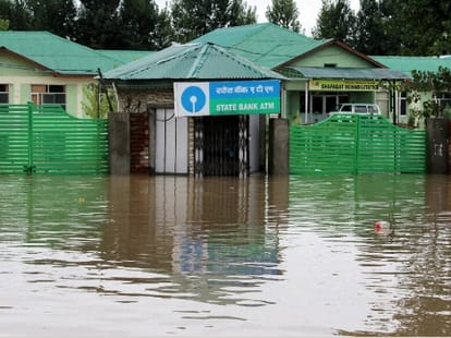 no water and electricity in most of srinagar area