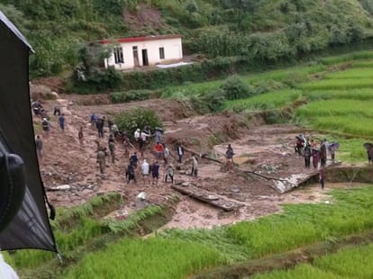 Homes evacuated due to flood alert